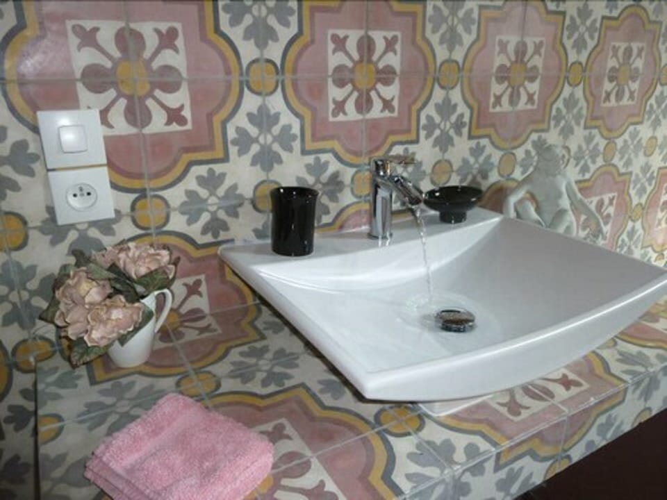 Double Room (Louis XV) | Bathroom sink