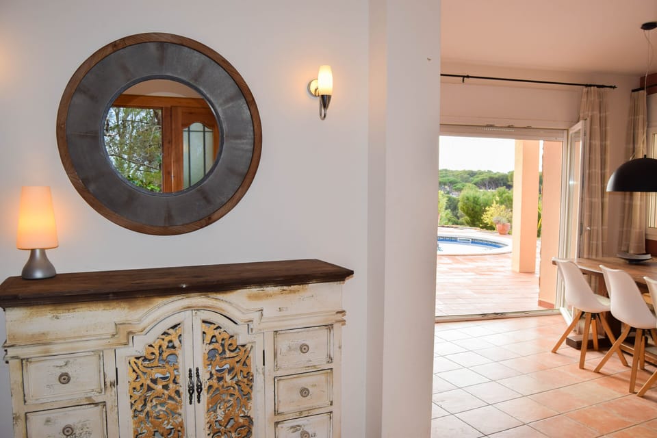 Villa to 700 mts to the beach. Begur. Internet. Private pool.10 people-BEGUR