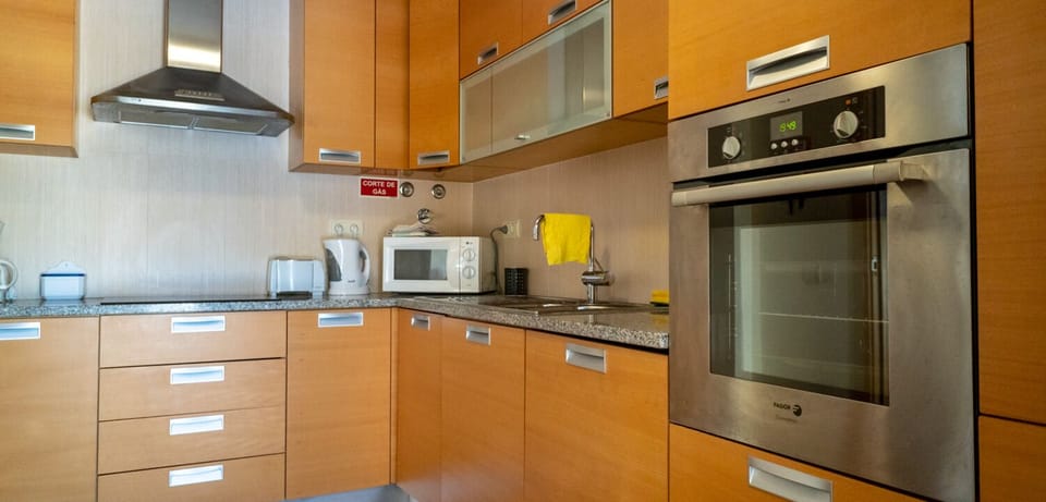 Well-equipped kitchen