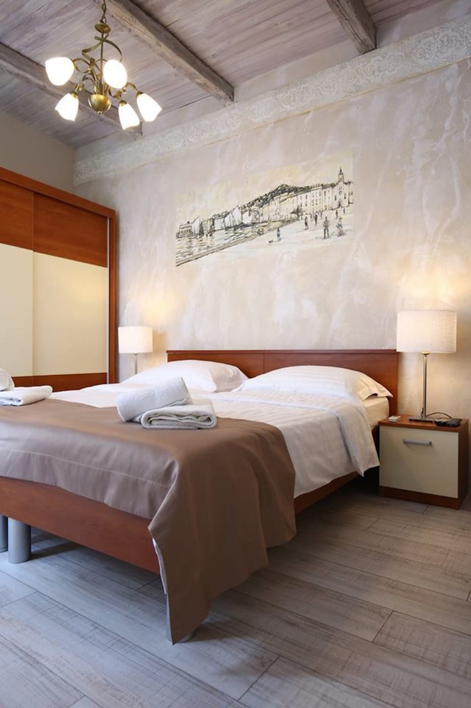 Superior Double Room | Premium bedding, minibar, in-room safe, desk