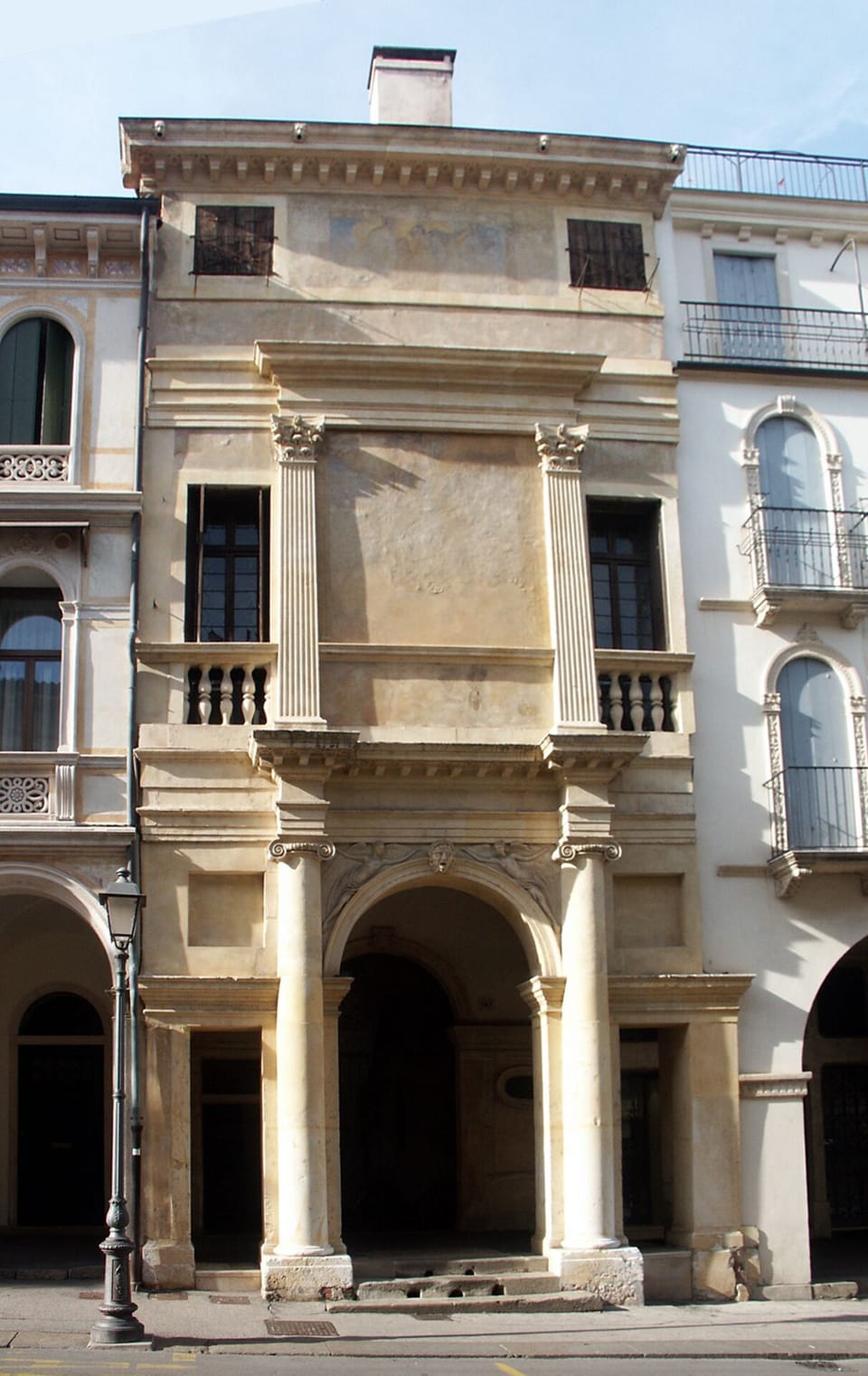 Palladian facade 1560