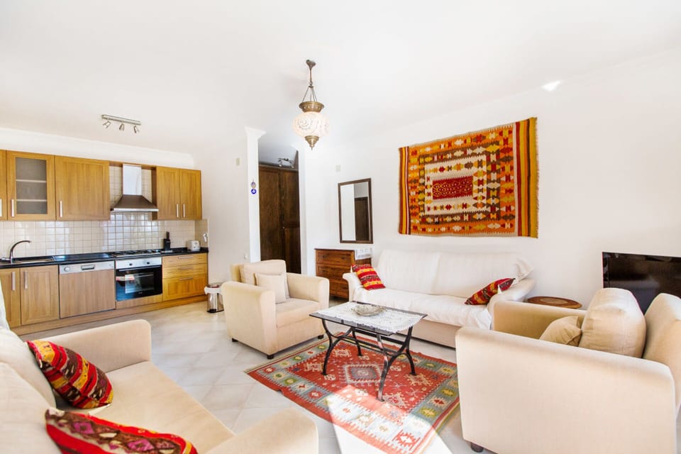 Annex Apartment with Private Terrace and Sea Views