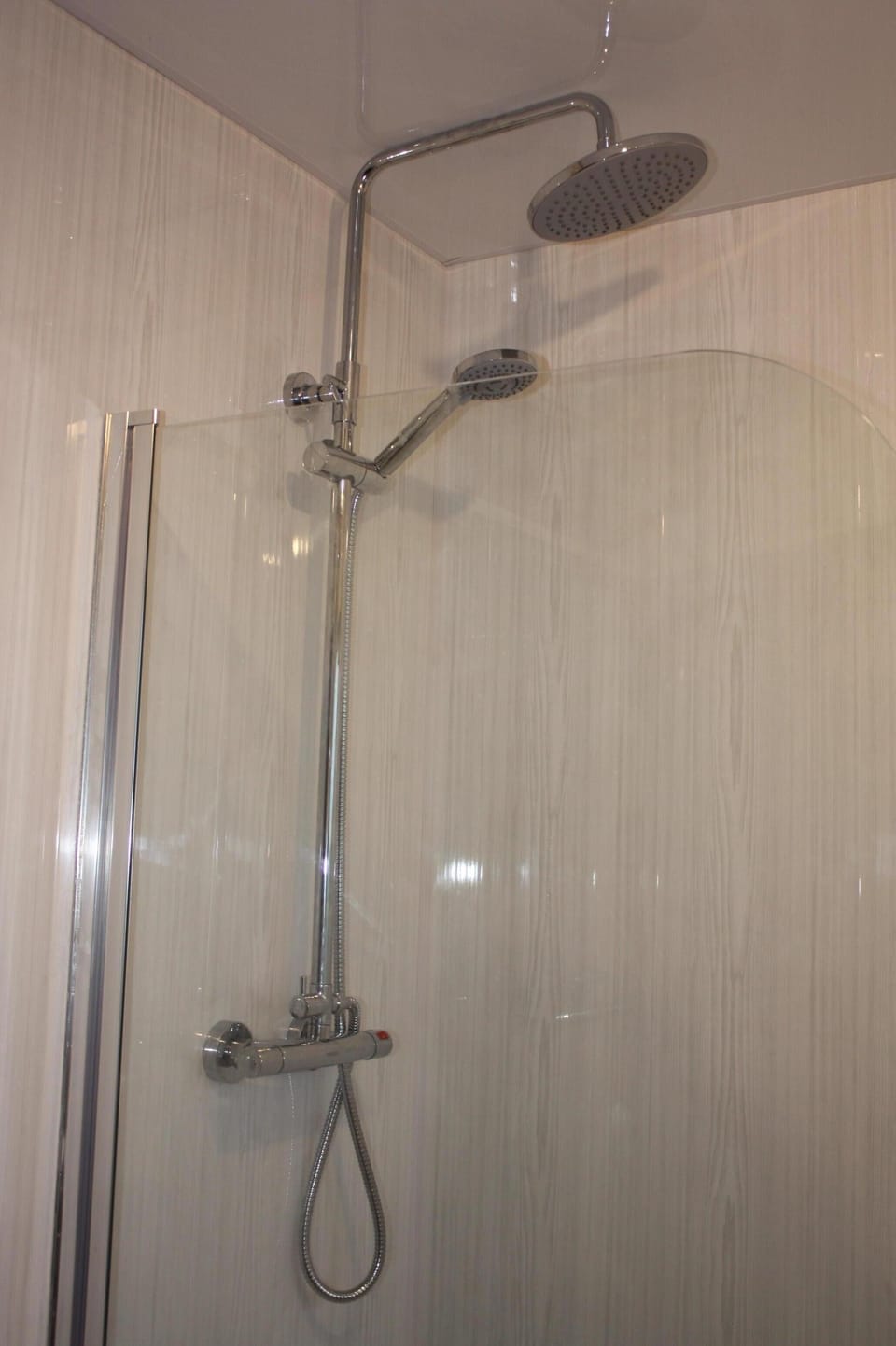Shower in the main bathroom