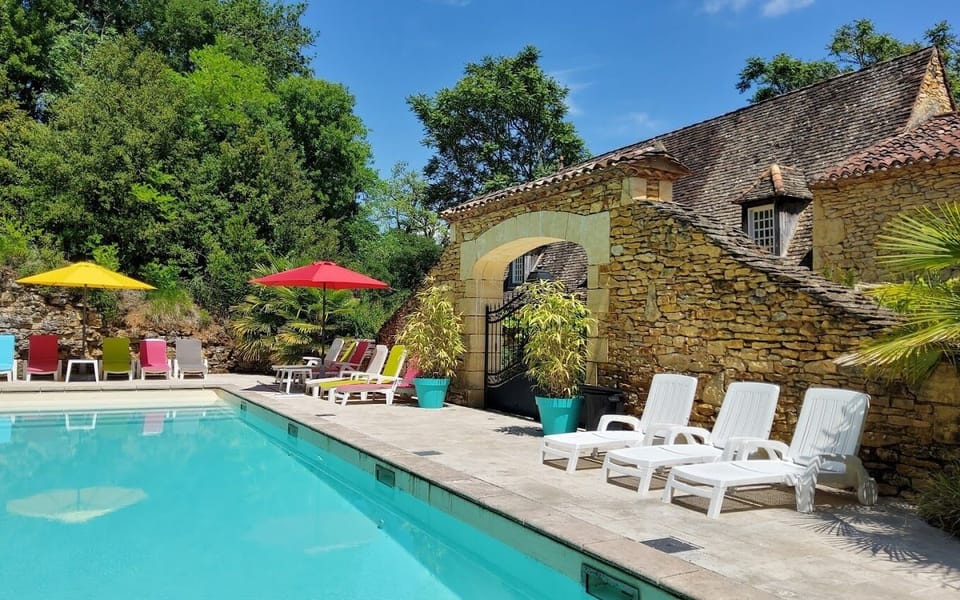 Our beautiful traditional walled pool 
14,5x 6 meter, lounge are and toilet room