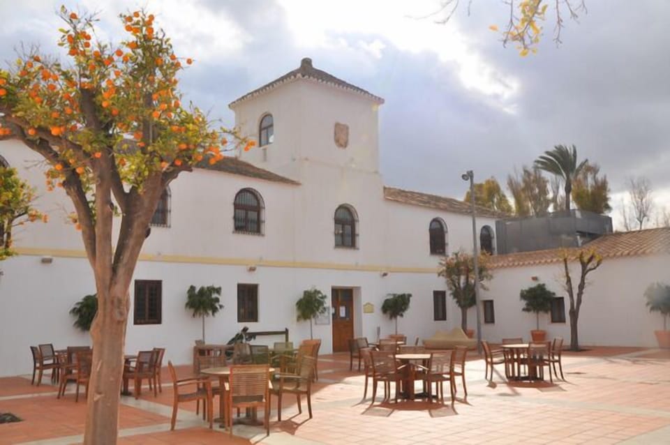 Hacienda restaurants/bars and facilities