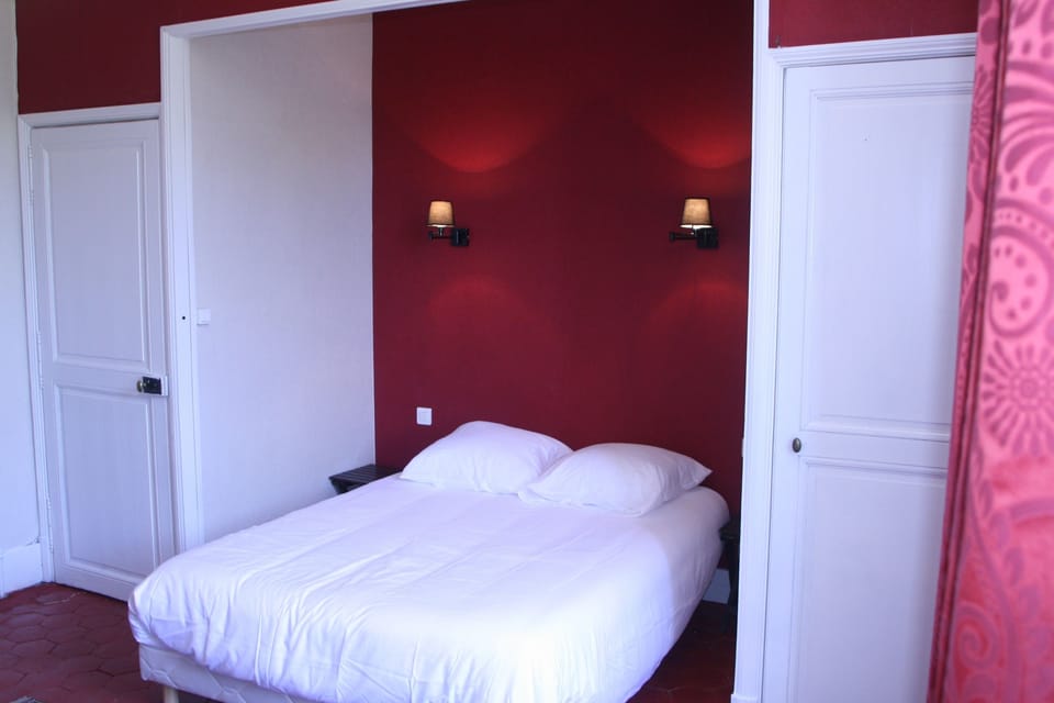 Standard Room, 1 Double Bed | Individually decorated, individually furnished, blackout drapes