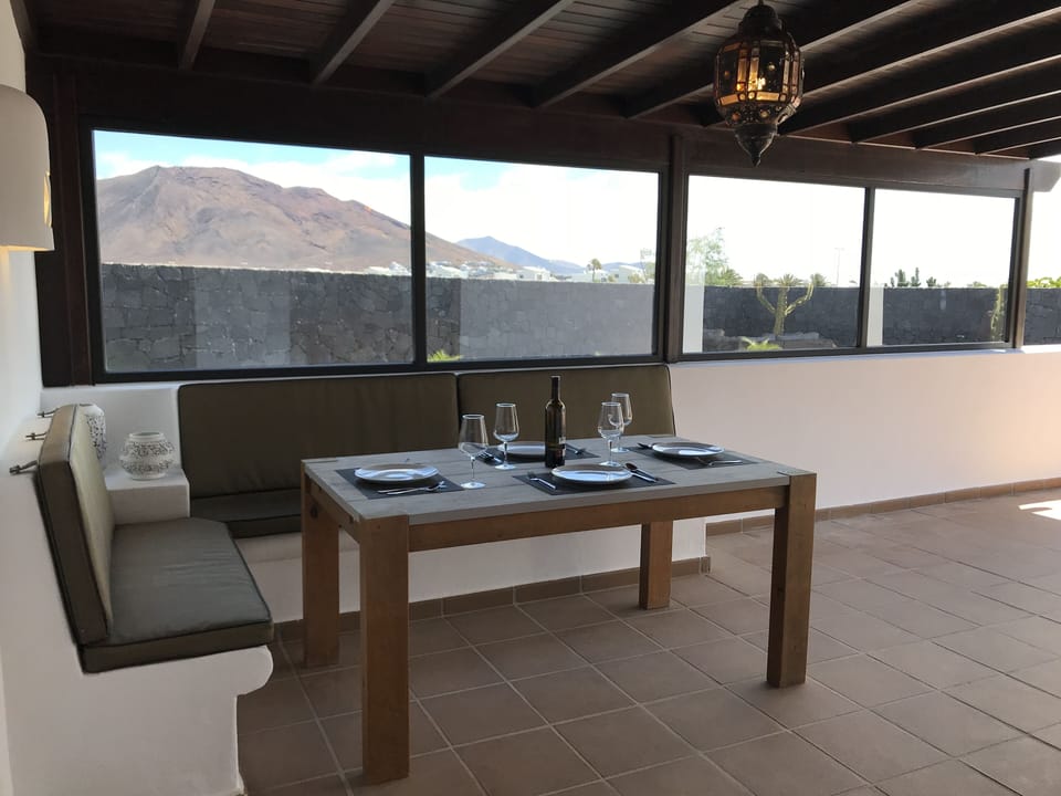 Al-fresco dining area with spectacular mountain view