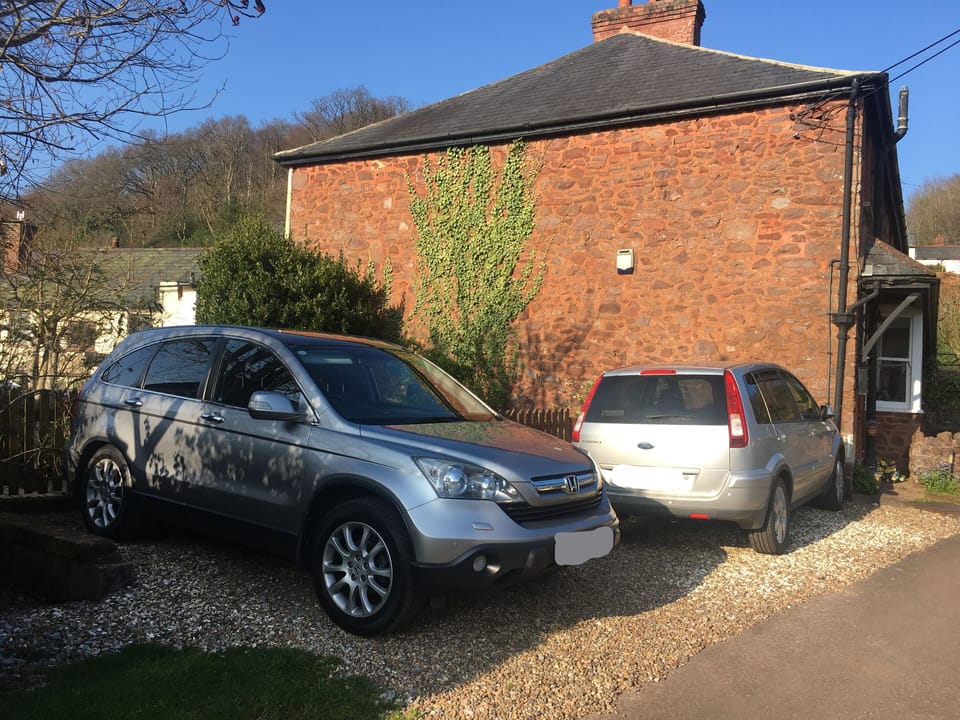 Parking for 2 cars