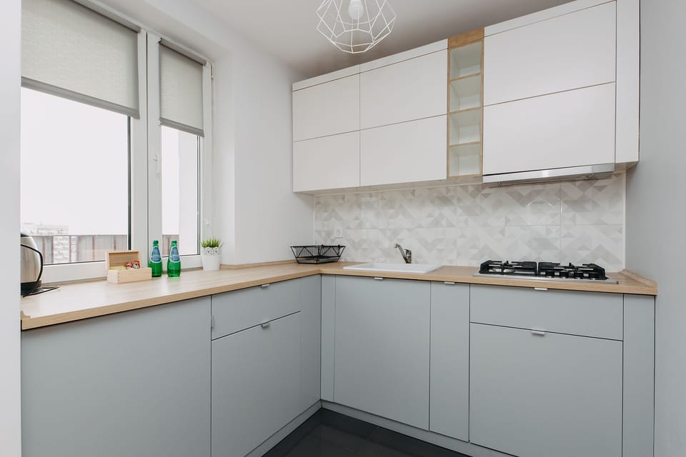 Apartment, Multiple Beds, Non Smoking, City View | Private kitchenette | Fridge, microwave, stovetop, coffee/tea maker