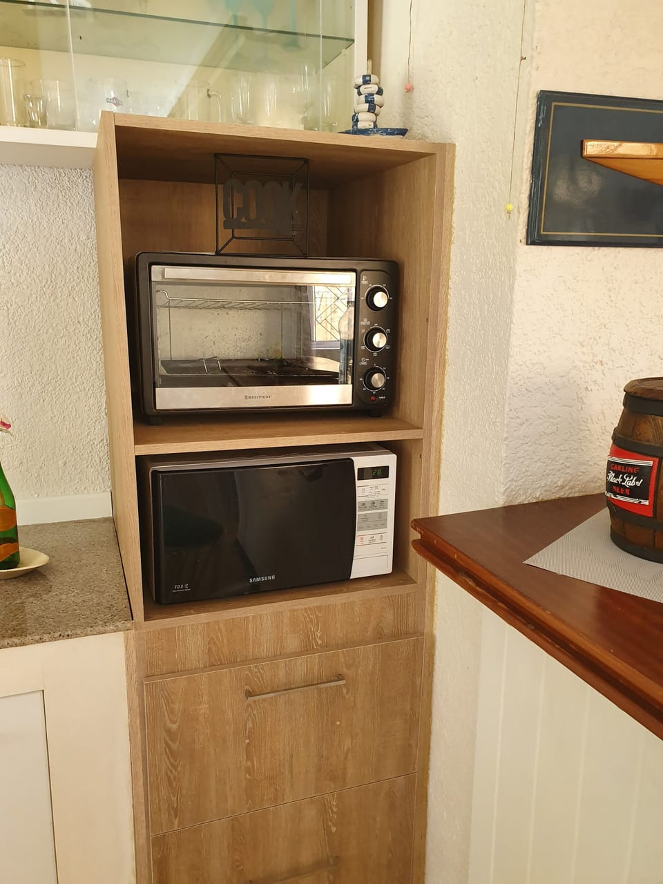  well equipped kitchen