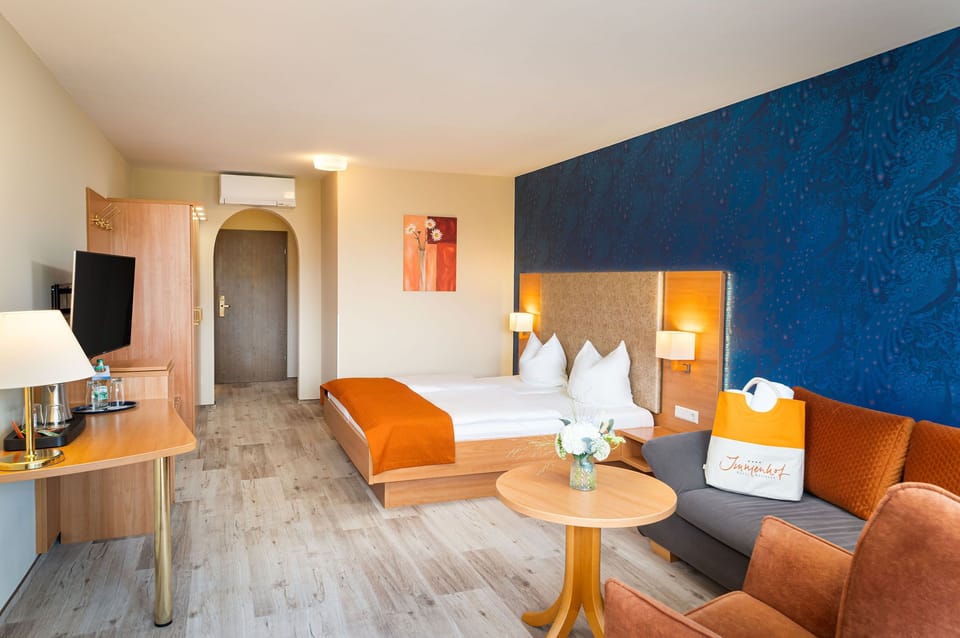 Deluxe Double Room | Minibar, in-room safe, desk, laptop workspace