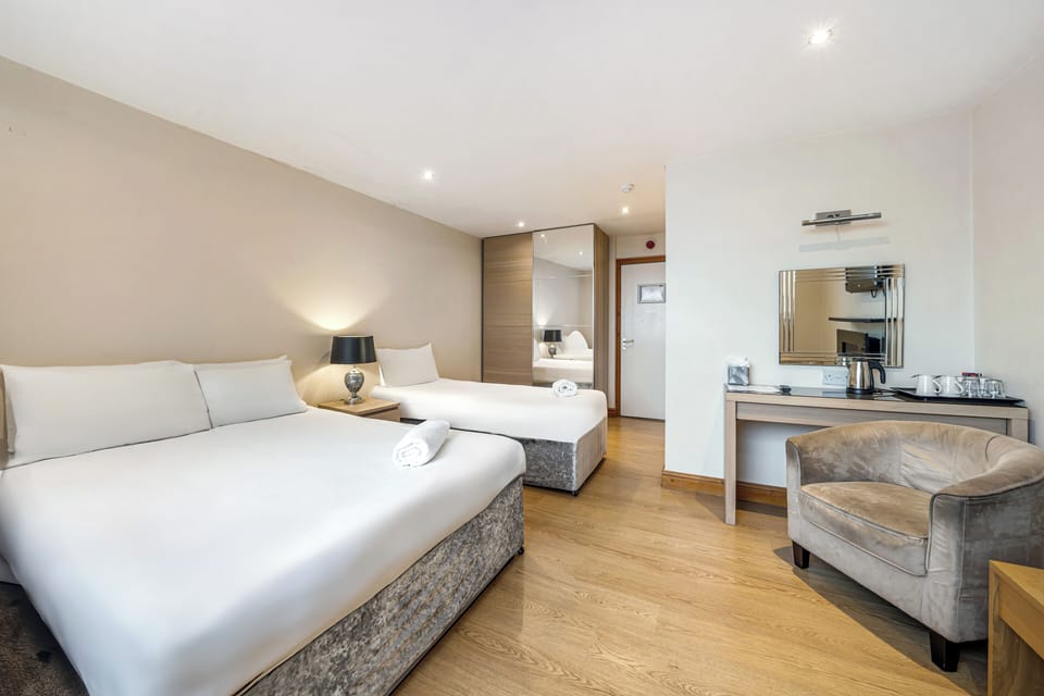 Standard Triple Room | Iron/ironing board, free WiFi, bed sheets