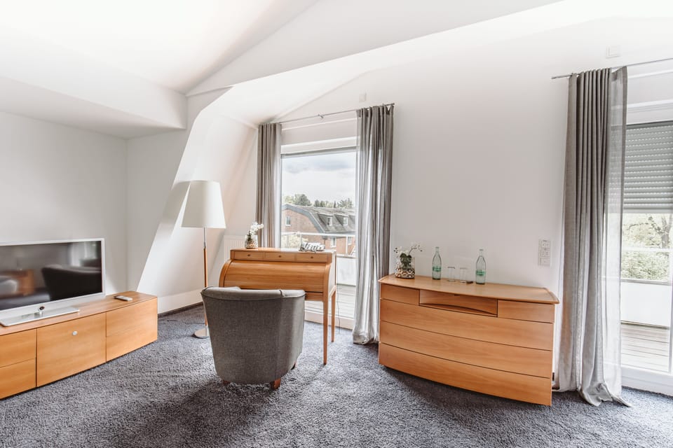 Loft | Living area | Flat-screen TV