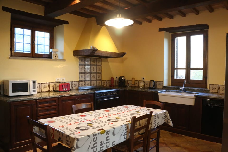 Large fully-equipped kitchen