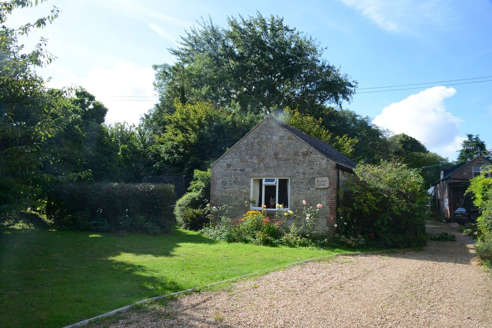 The Granary from driveway