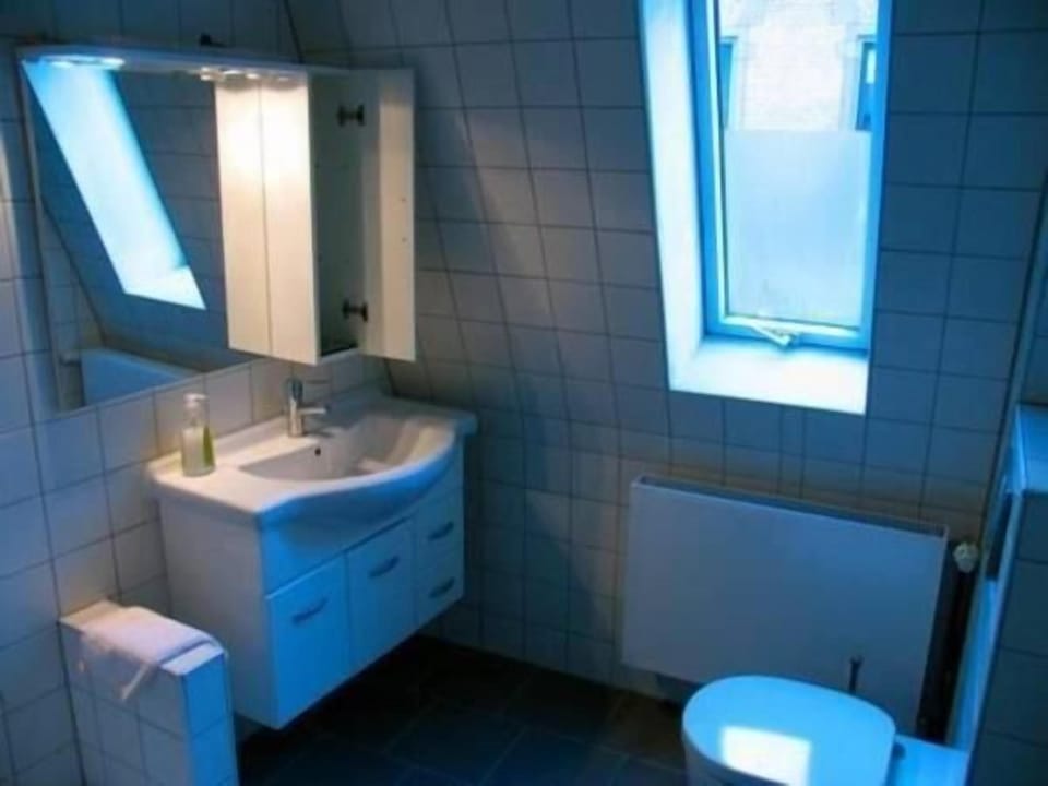 Double Room | Bathroom | Shower, towels