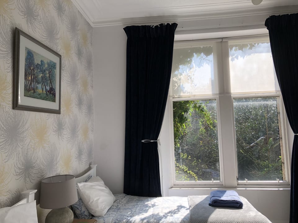 Bedroom 1 - Twin Room with en suite