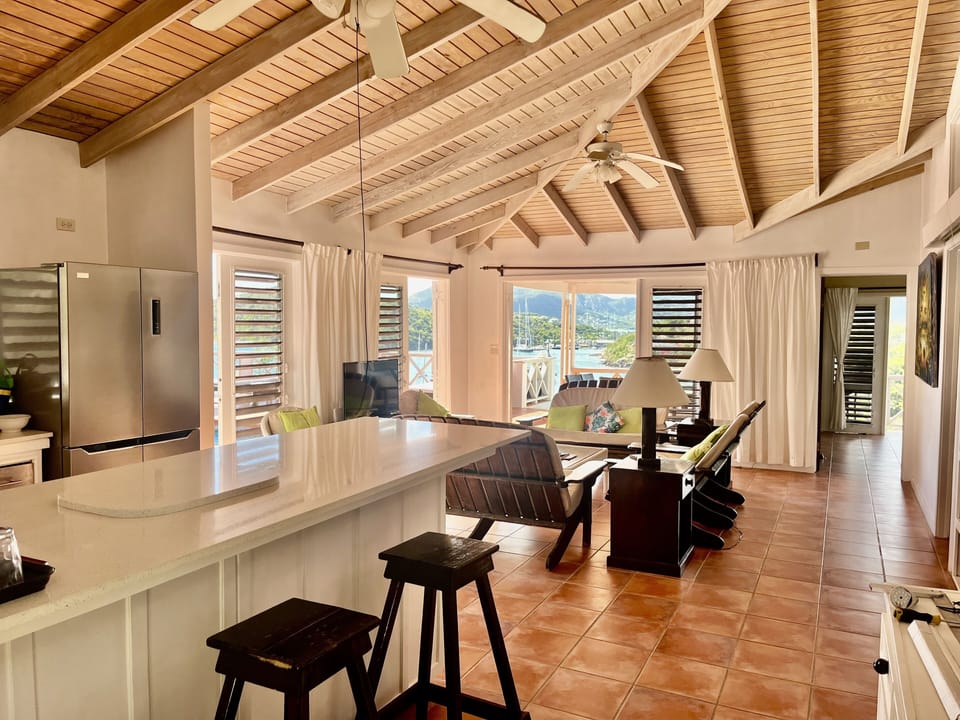 Open plan Kitchen & Lounge