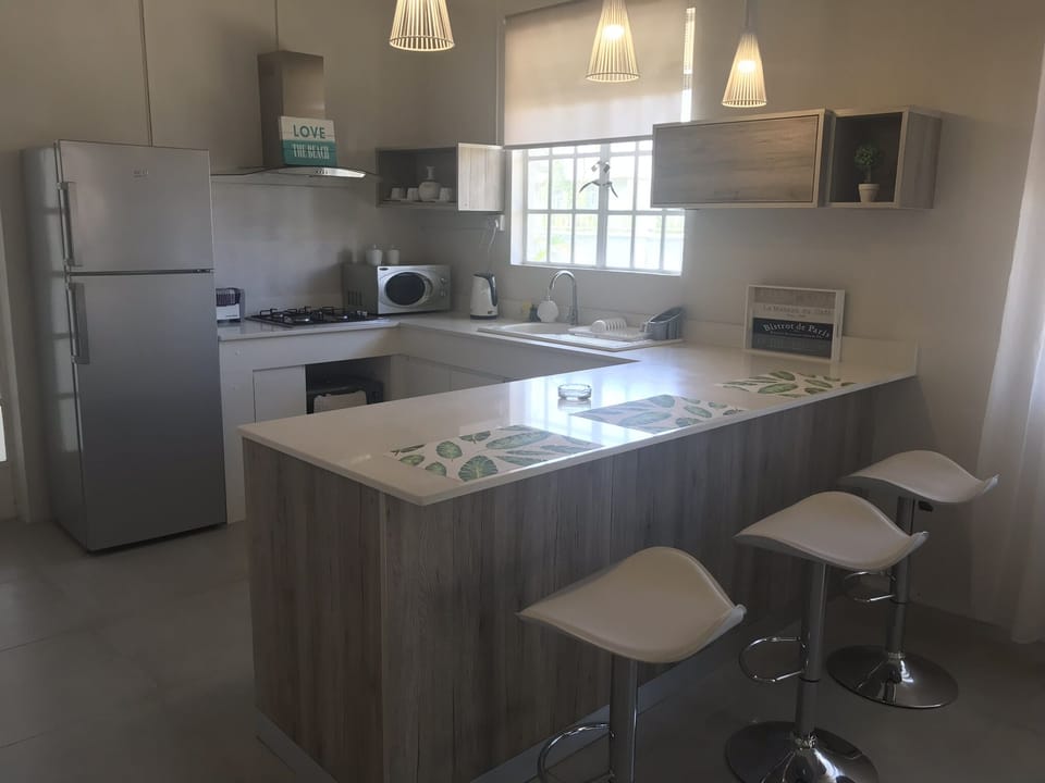 Well equipped american kitchen