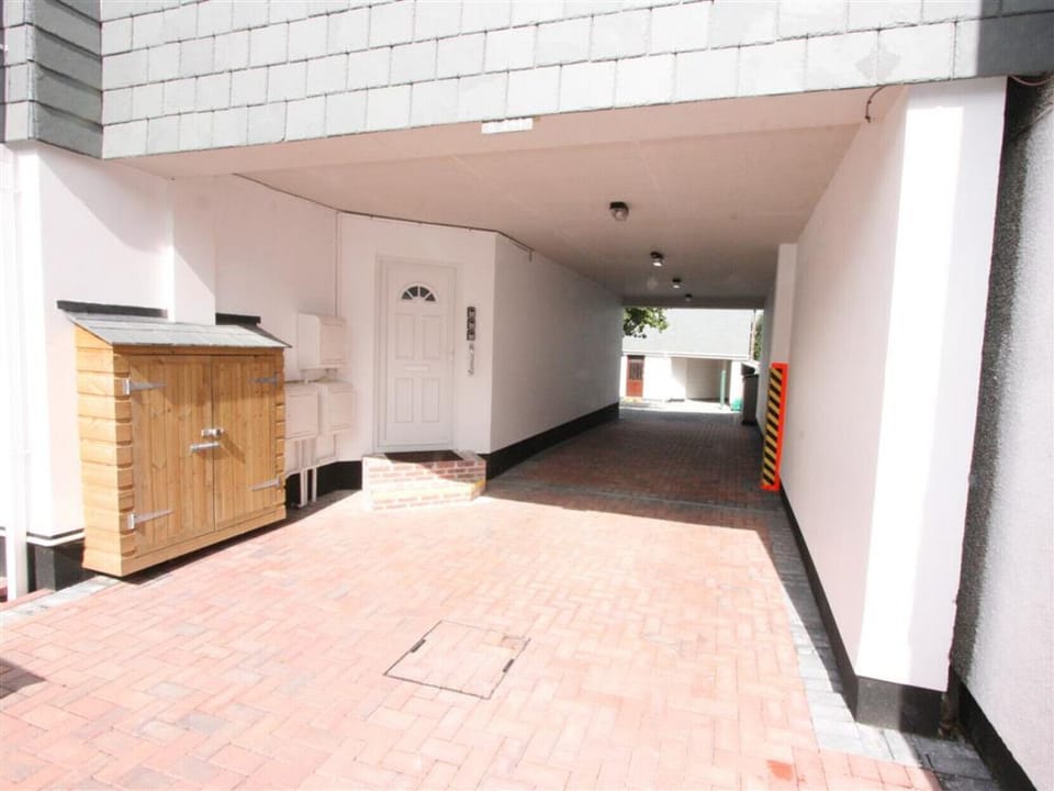 Covered entrance 