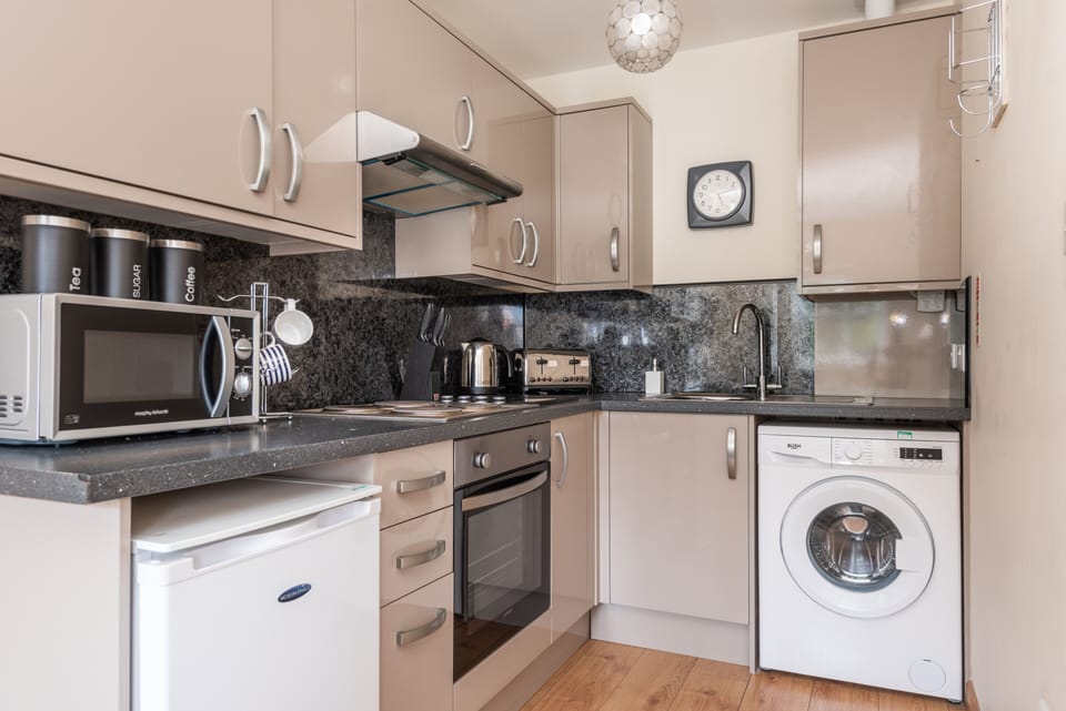 Fitted kitchen