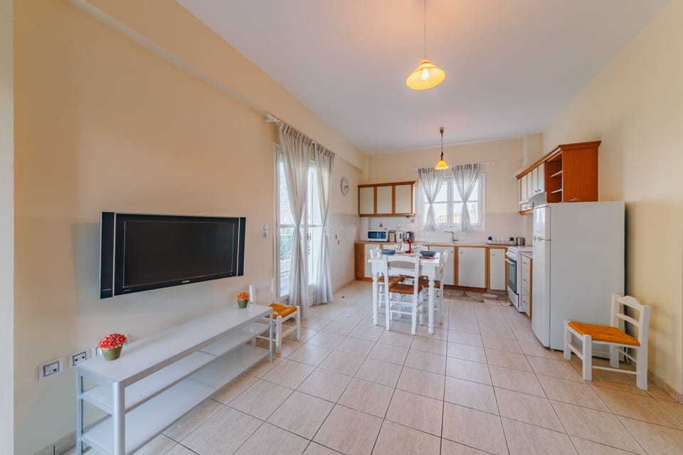 LIVING ROOM - KITCHEN, GROUND FLOOR