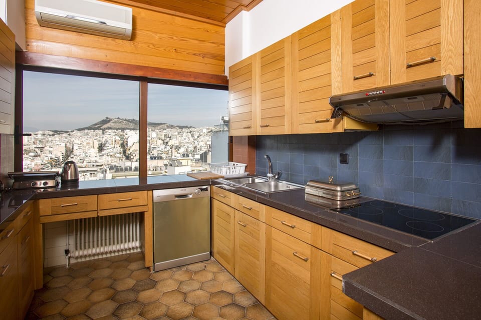 Fully equipped kitchen