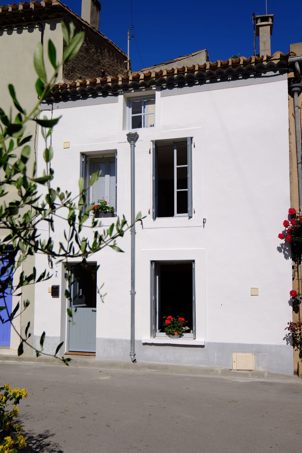 Front of Chez LuLu