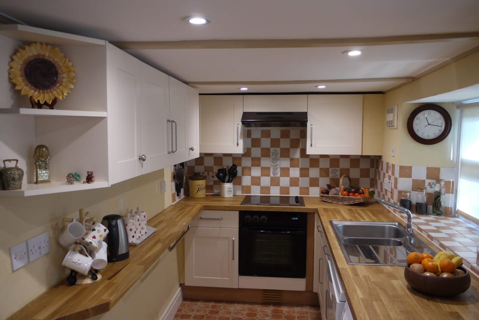 Corner House - Kitchen