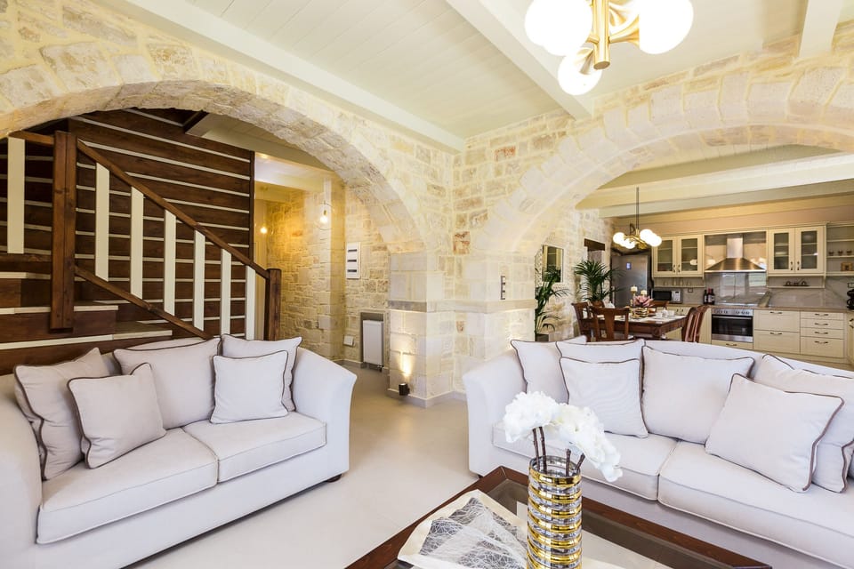 The whole family can spend time together in the open-plan living room area!