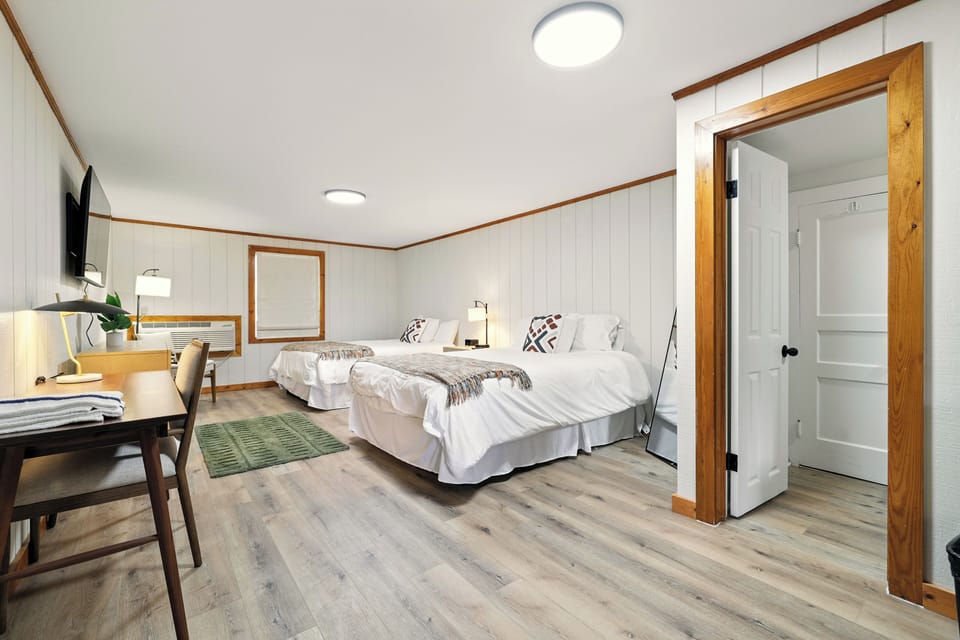 Basic Room, 2 Queen Beds, Non Smoking | Iron/ironing board, free WiFi, bed sheets