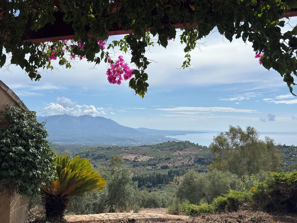 Country house in the olive grove with breathtaking views for every season Cottage in Messenia