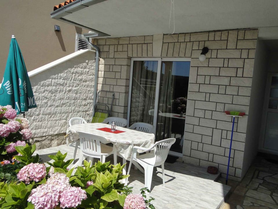 terrace