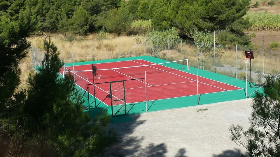 Sport court