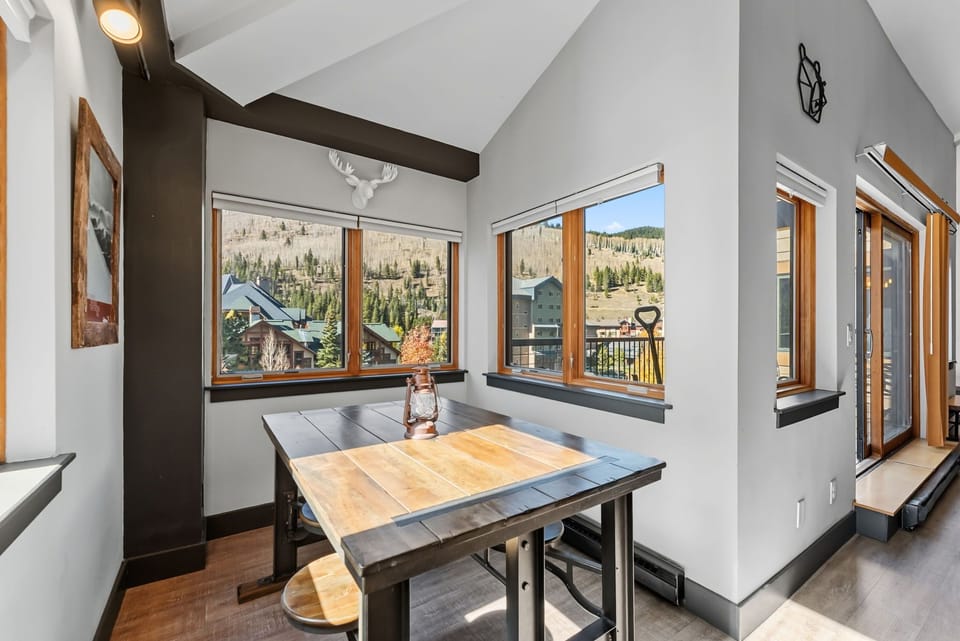 Game table, seats four, views