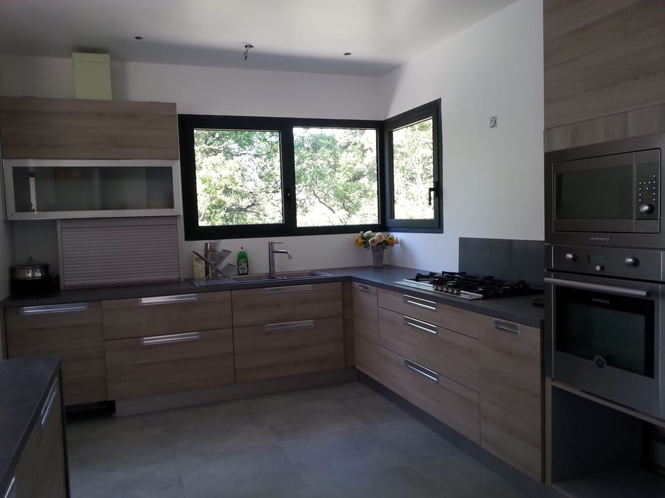 Contemporary kitchen
