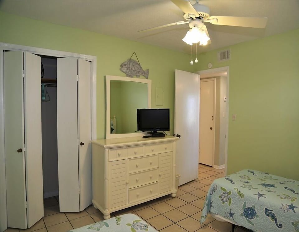 Flatscreen TV & DVD in Bedroom 2