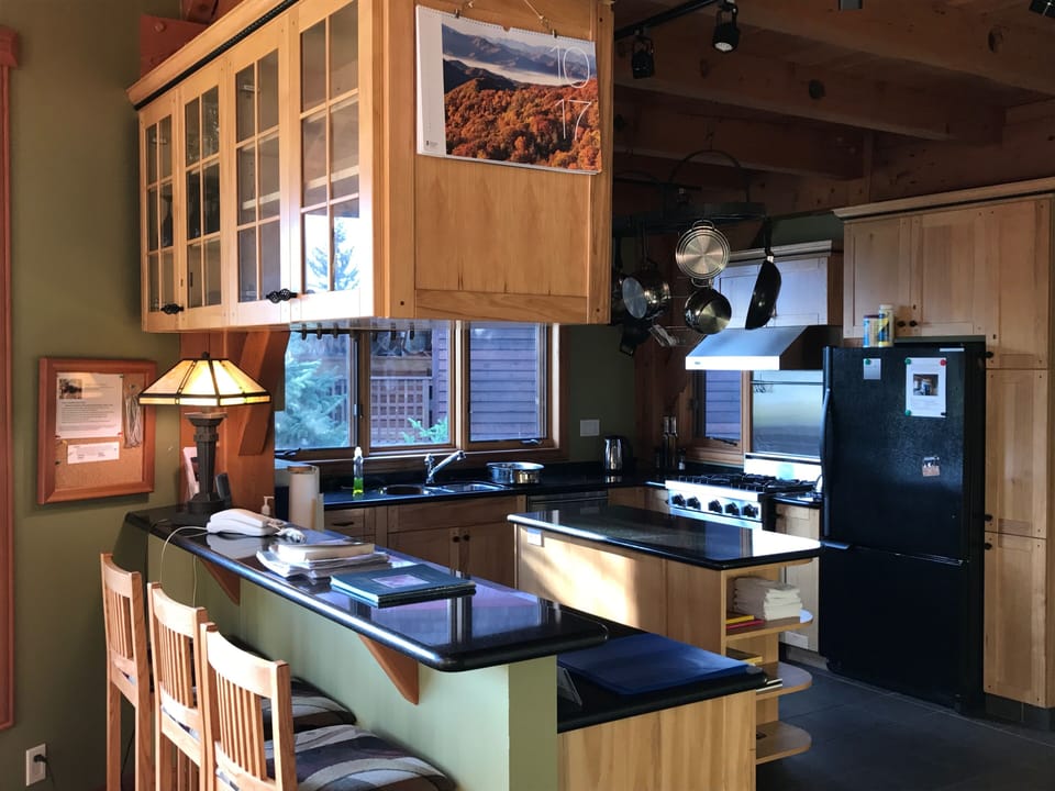 looking toward kitchen from living room