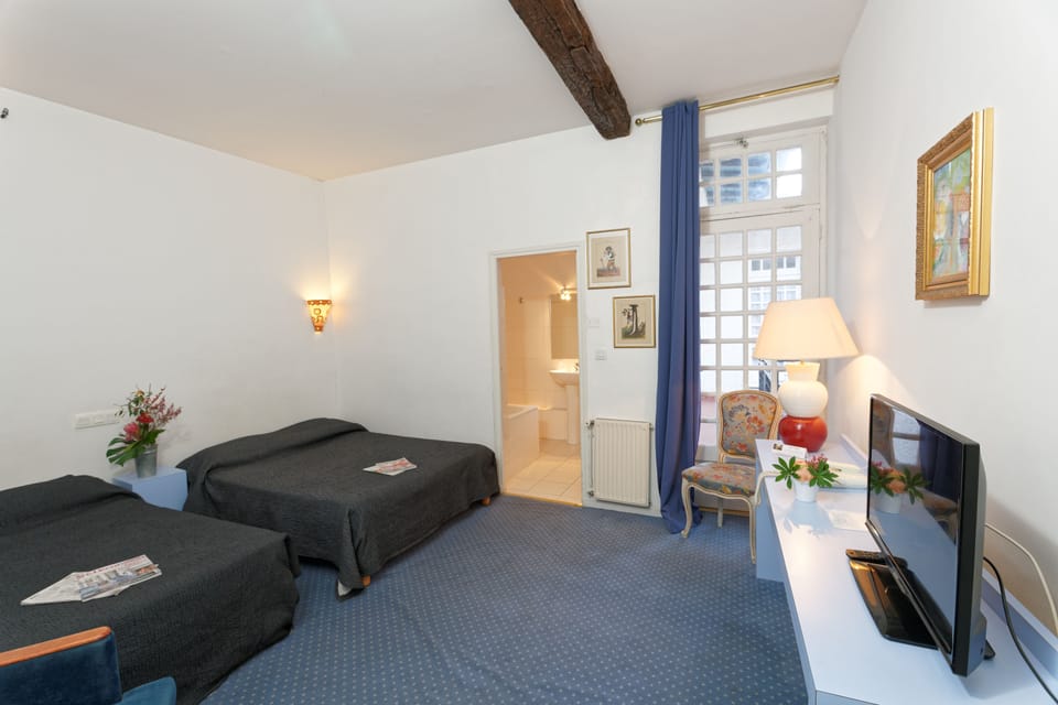 Family Quadruple Room, 2 Double Beds | Premium bedding, desk, soundproofing, free WiFi