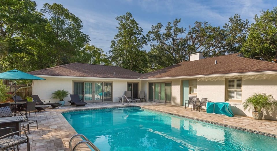 Large 18'x36' Pool