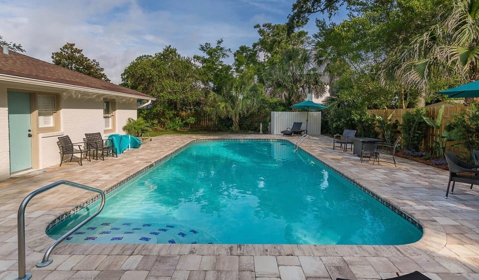 Large 18'x36'Pool
