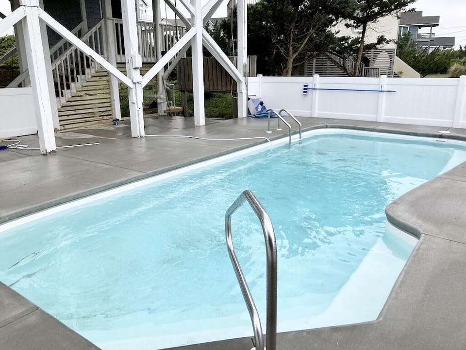 Beautiful pool steps from ocean 