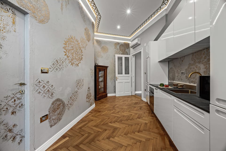Luxury Penthouse, Sea View | Private kitchen | Fridge, microwave, stovetop, dishwasher