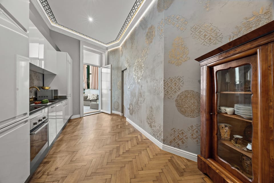 Luxury Penthouse, Sea View | 4 bedrooms, desk, soundproofing, iron/ironing board