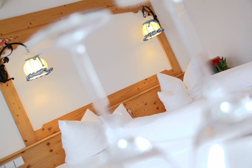 Economy Double Room | In-room safe, desk, blackout drapes, free WiFi