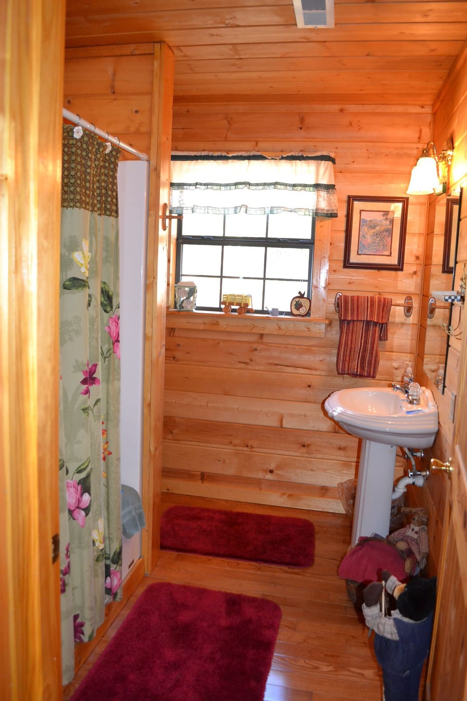 Upstairs Bath