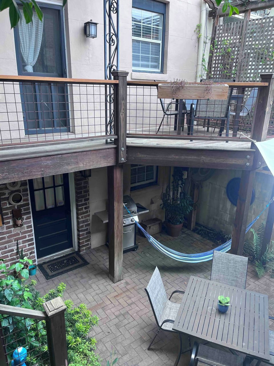 Private courtyard with grill. (shared with owner and upstairs unit.)