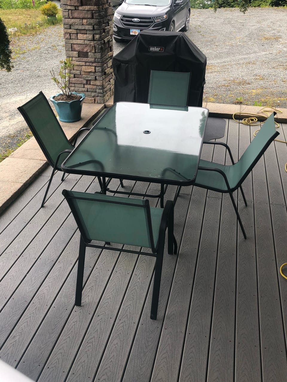 Porch & BBQ area.