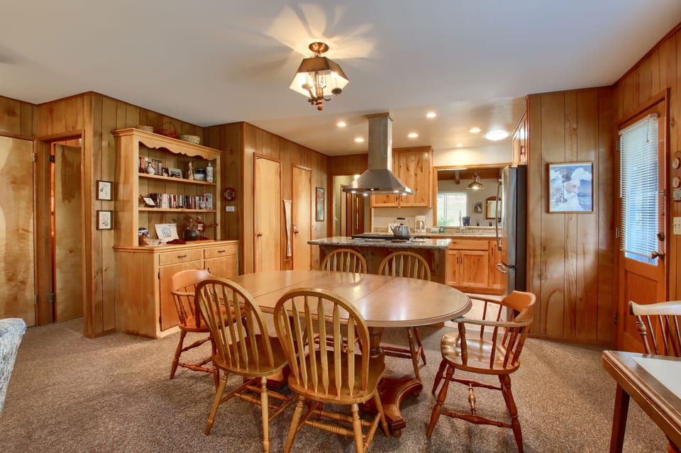 Dining room table
