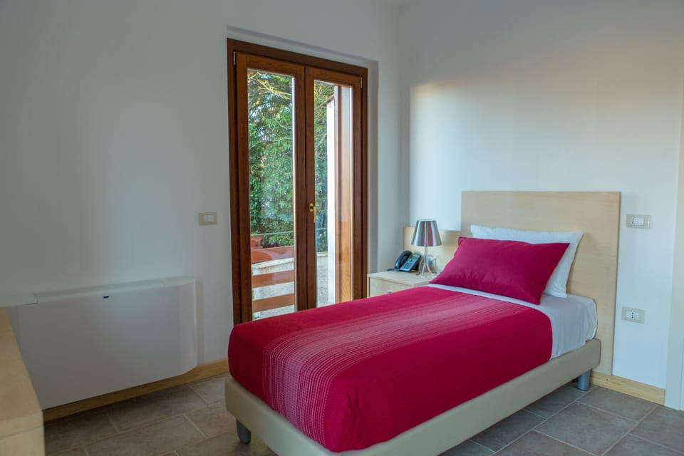 Single Room | Minibar, desk, soundproofing, free WiFi